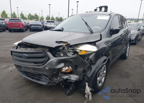 2017 Ford Escape S z USA, uszkodzony, nr VIN 1FMCU0F73HUB68303